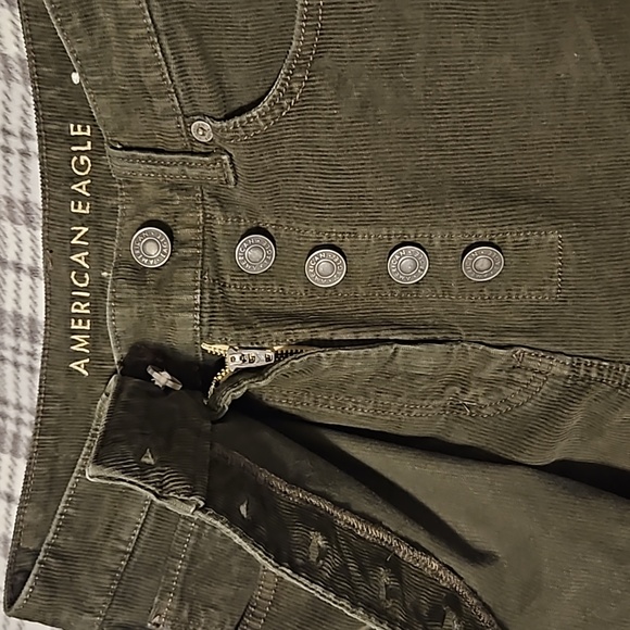 American Eagle Corduroy Mom Skort. - Picture 7 of 8